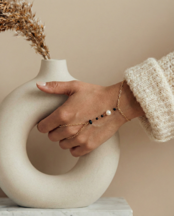 Luna Pearl Hand Chain